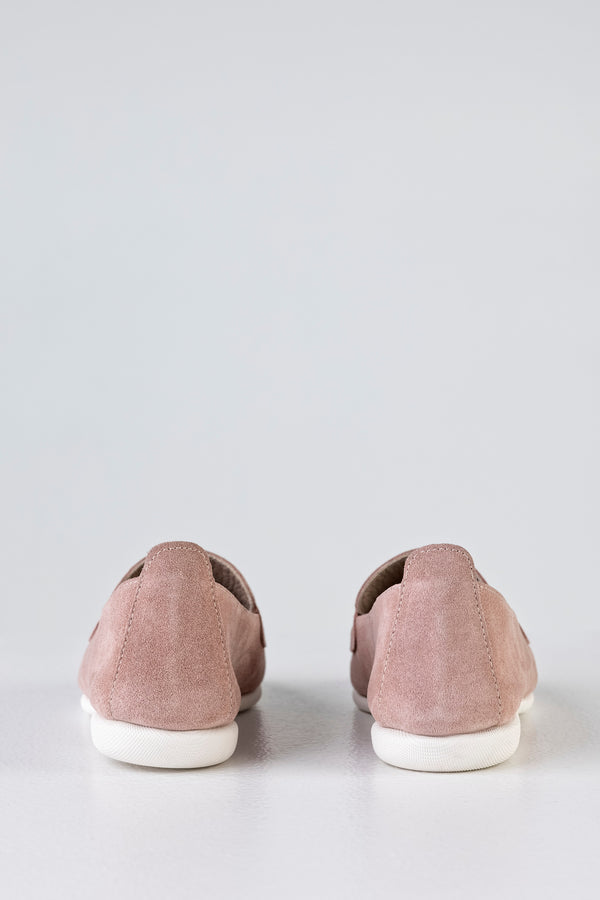 Leather suede loafers with tassels