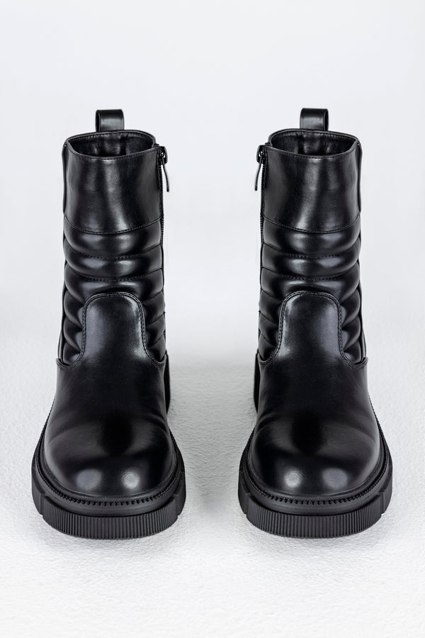 Zip-side fastening boots