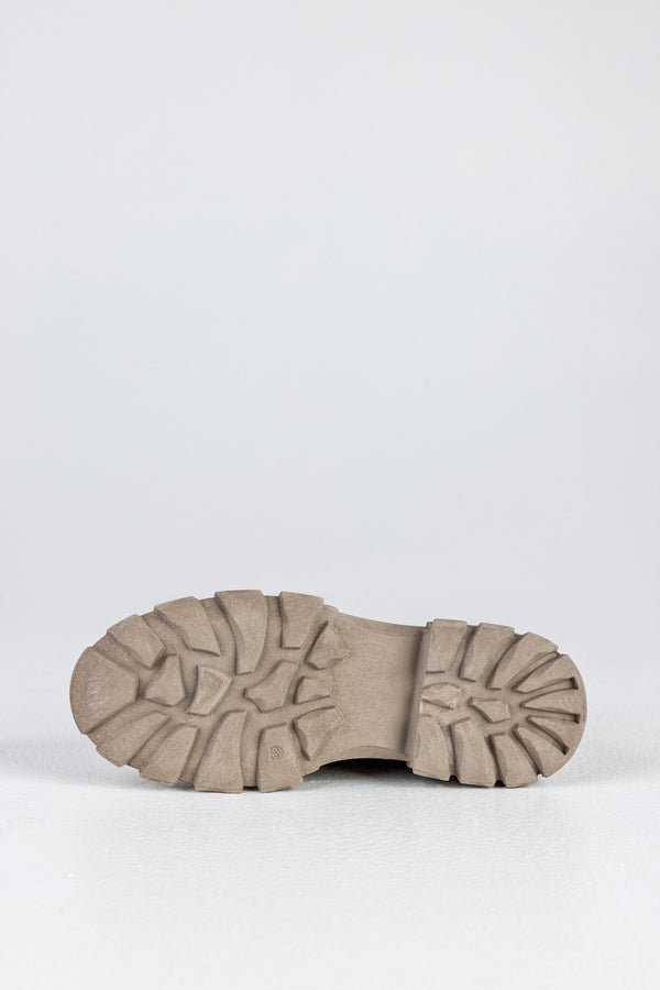 Chunky sole lace-up boots with buckle