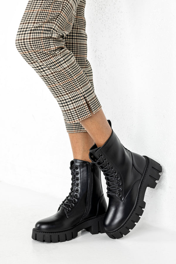Lace-up boots