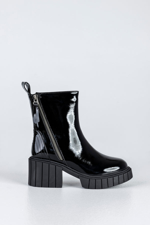 Zip-side fastening boots