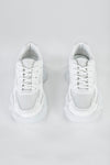 Lace-up fastening sneakers