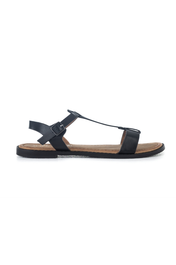 Flat sole sandals