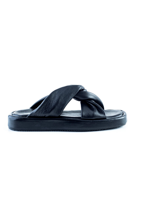 Sandales en cuir à plateforme.