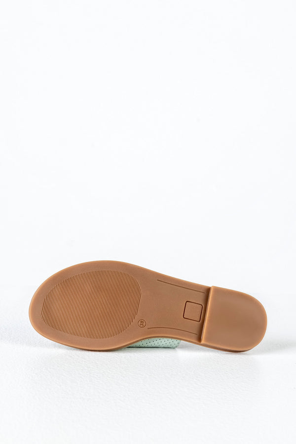 Leather flat sandals