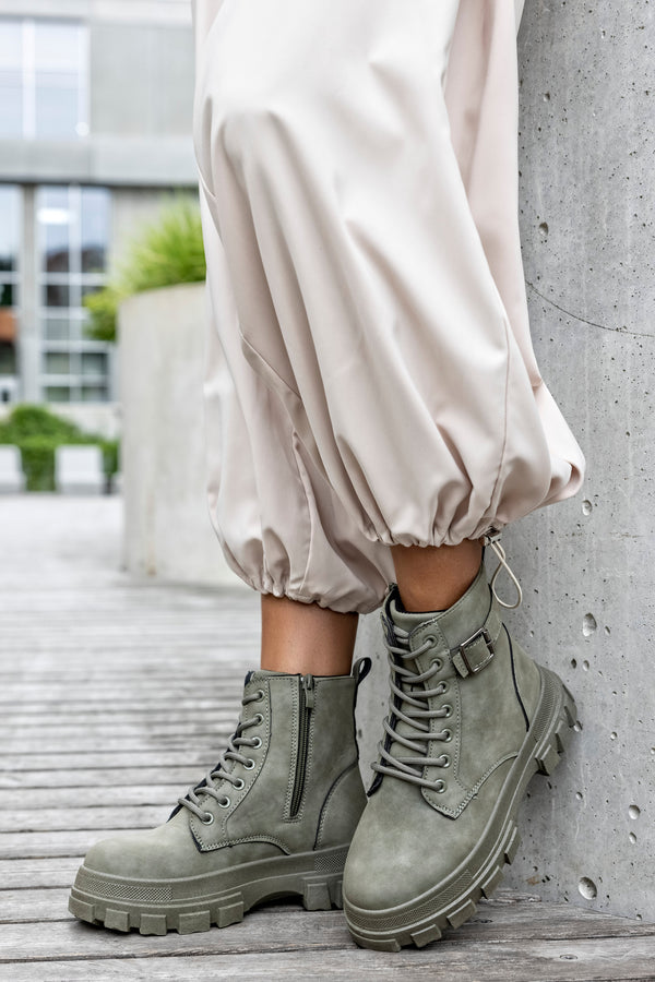 Chunky sole lace-up boots with buckle