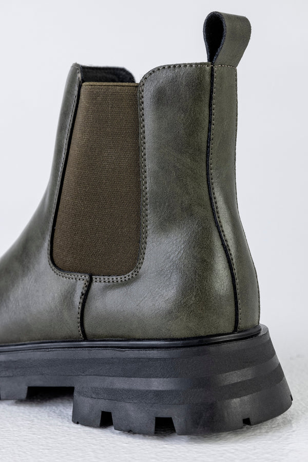 Leather chelsea boots