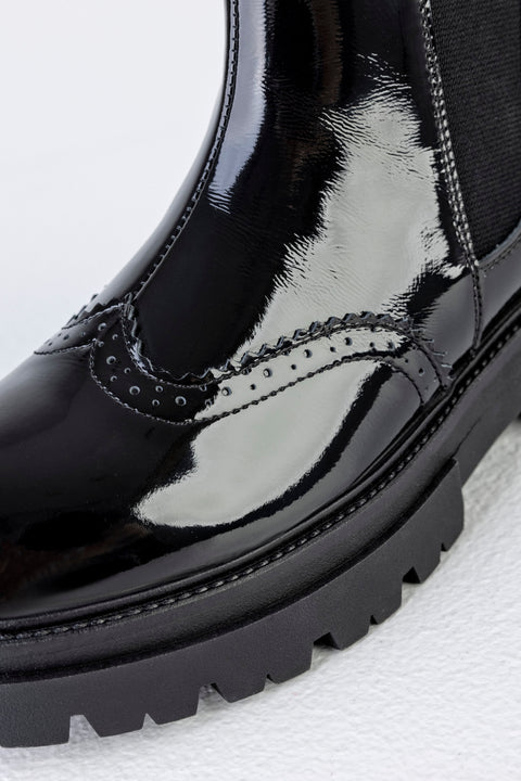 Leather chelsea boots