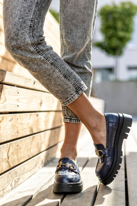 Chunky sole loafers with chain