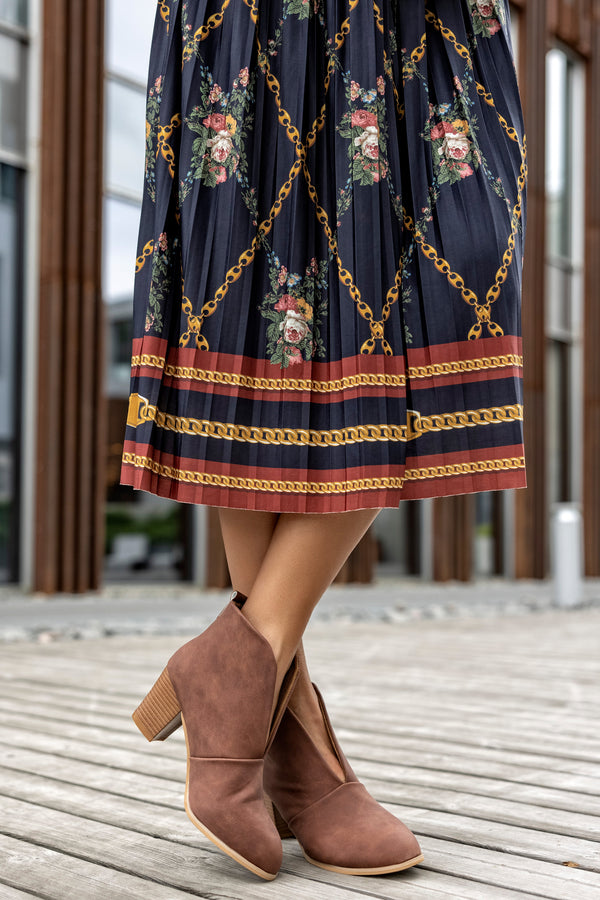 Front cut boots