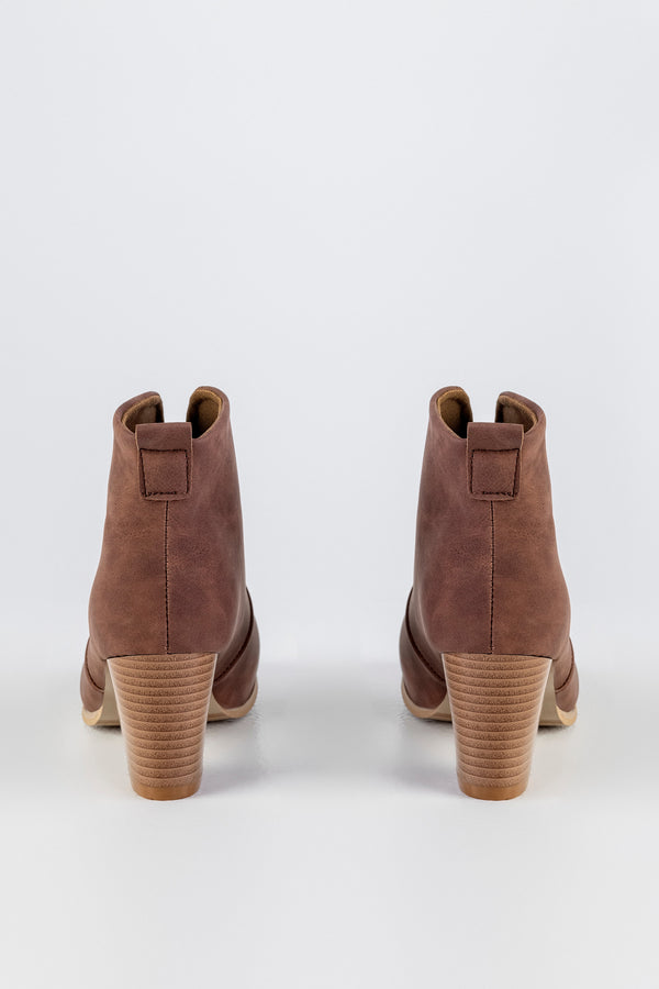 Front cut boots