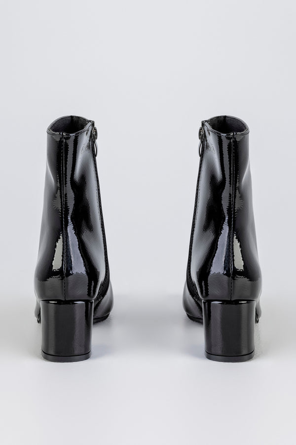 Zip-side fastening boots