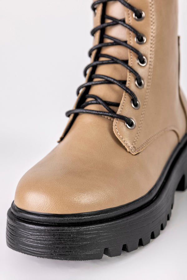 Lace-up boots