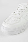 Lace-up fastening sneakers