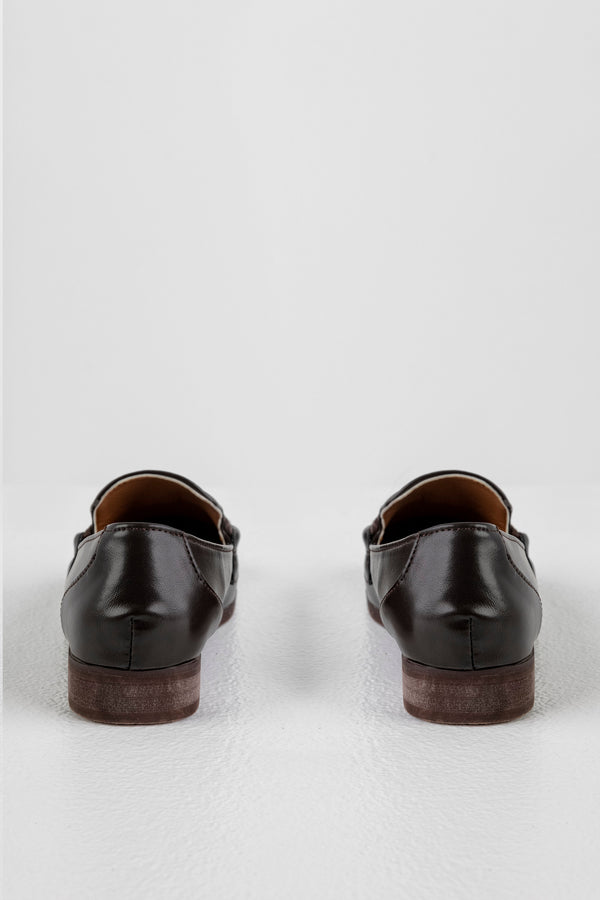 Loafers with tassels