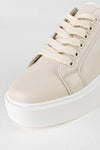 Lace-up fastening sneakers with chain on the side