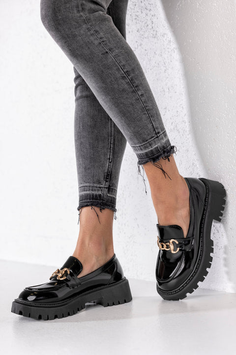 Chunky sole loafers with chain