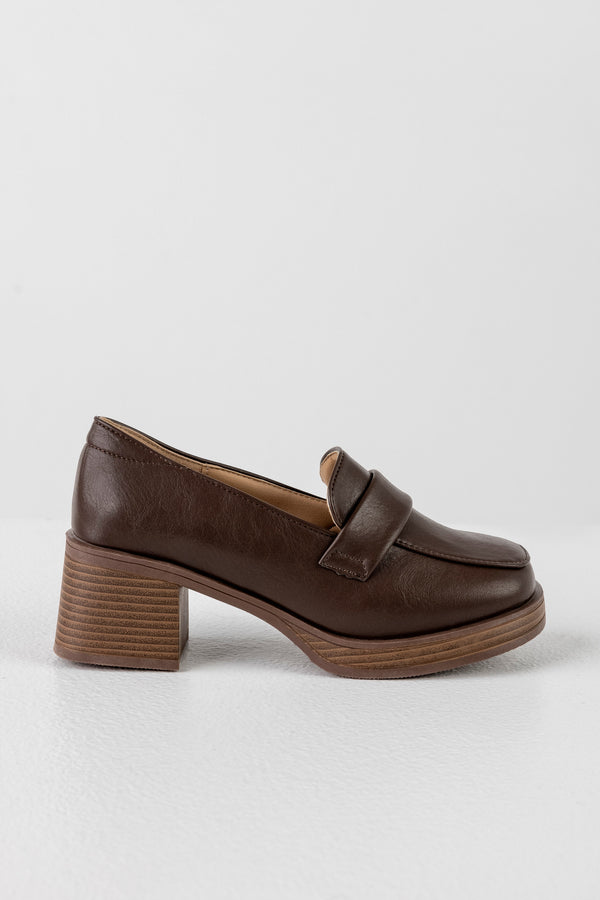 Heeled loafers