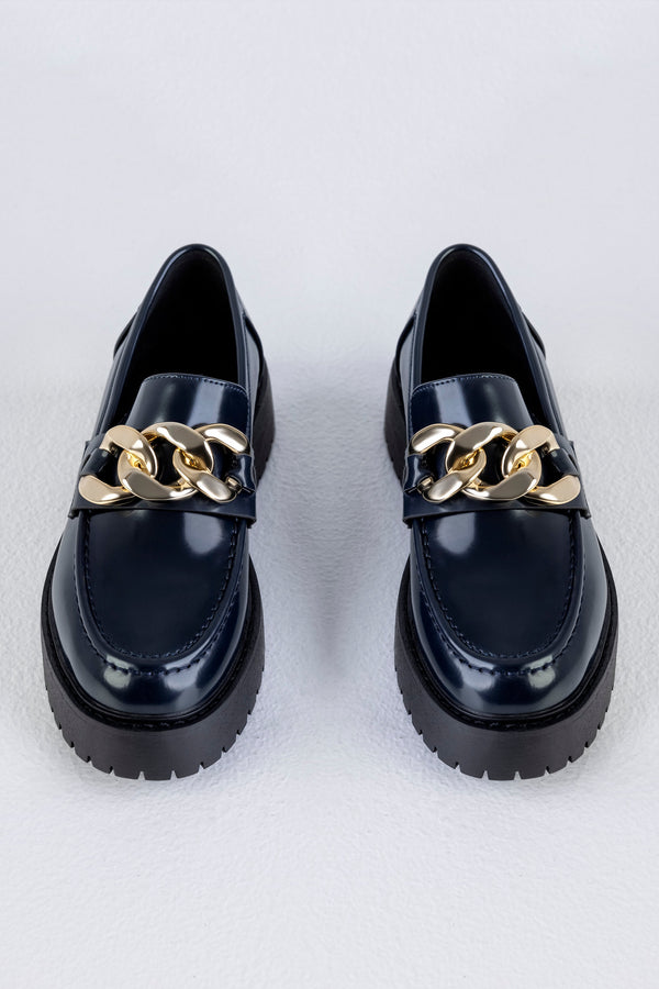 Mocassins à semelle épaisse avec chaînette