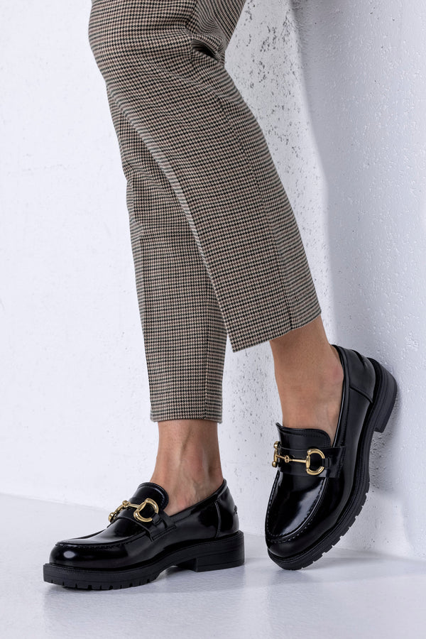 Chunky sole loafers with chain