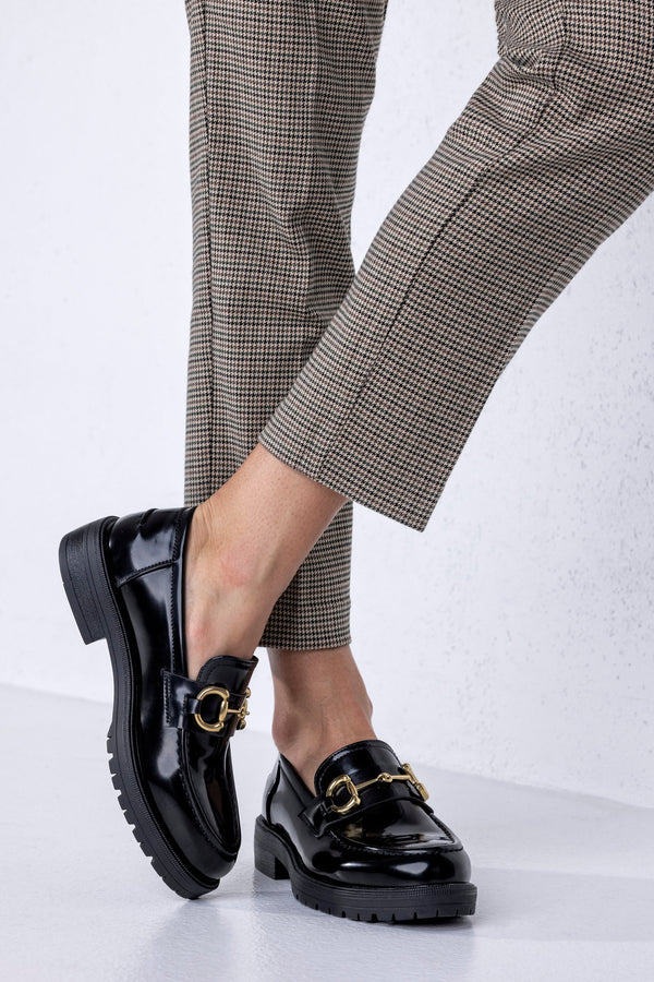 Chunky sole loafers with chain