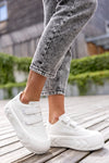 Lace-up fastening sneakers