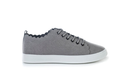 Lace-up, flat sole shoes