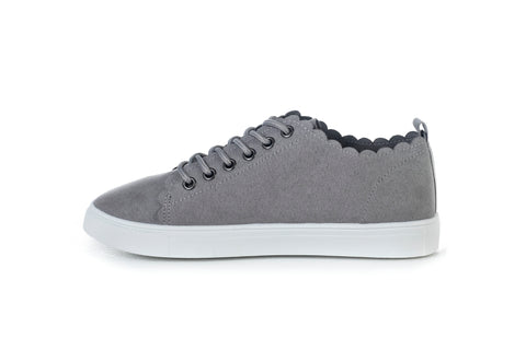 Lace-up, flat sole shoes