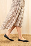 Pointed toe ballerinas