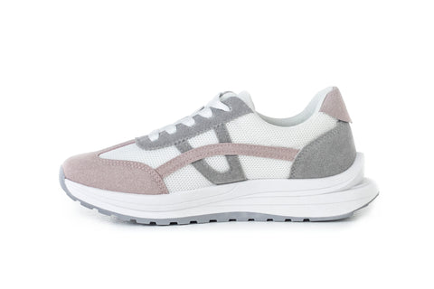 Lace-up fastening sneakers