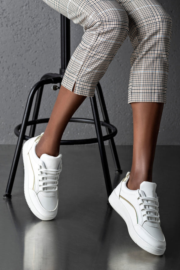 Flatform sneakers