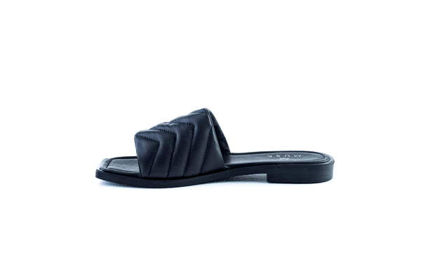 Sandales plates en cuir matelassé