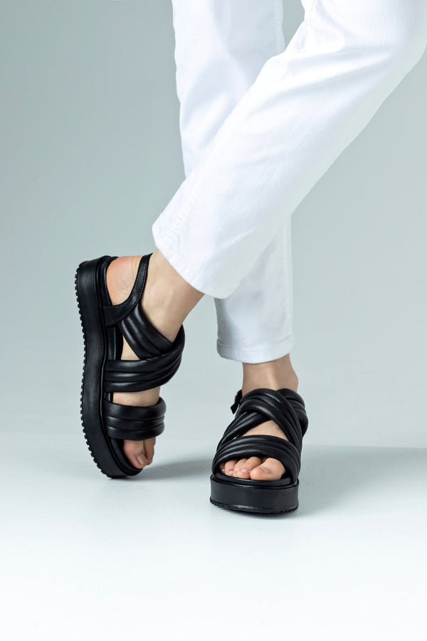 Lether, puffy, flatforam sandals