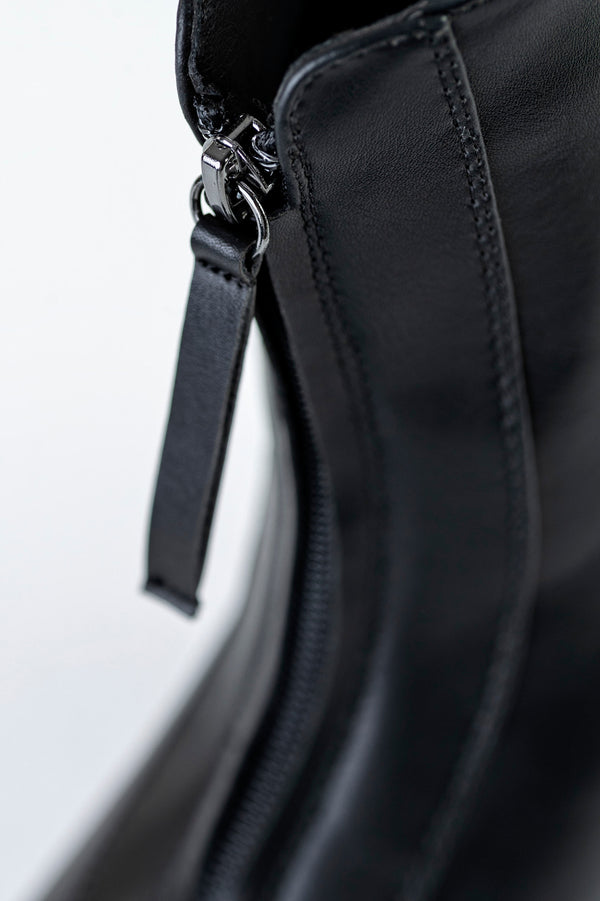 Front zipper boots