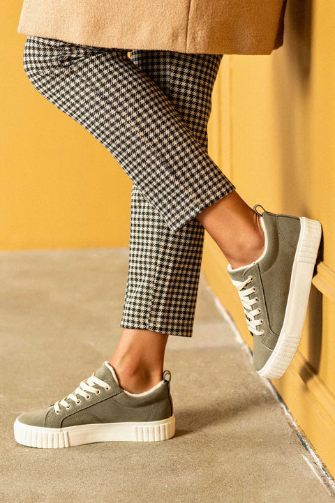 Lace-up, flatform sneakers