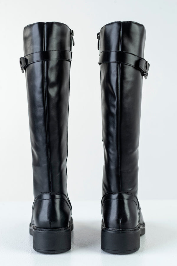 Lace-up long boots with buckle