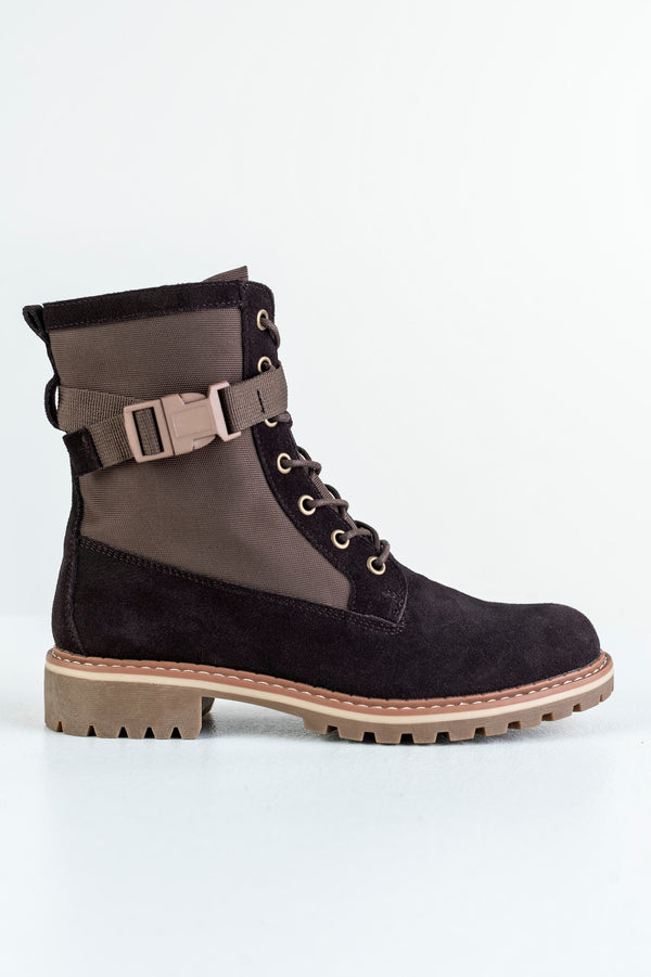 Leather lace-up boots with buckle