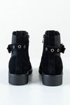 Leather boots with buckle