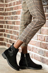 Leather boots with buckle