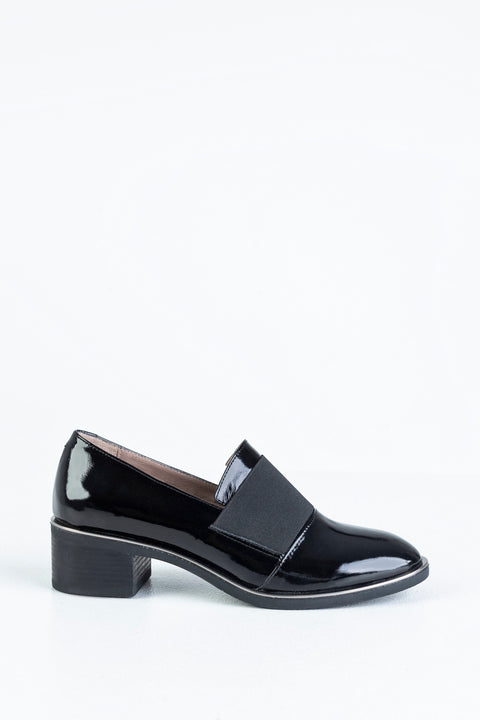 Leather shoes