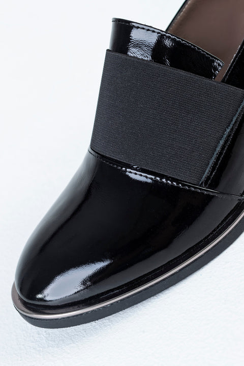 Leather shoes
