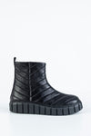 Leather quilted boots