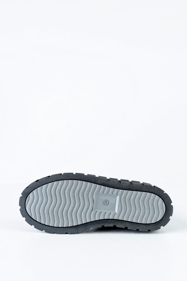 Leather quilted boots