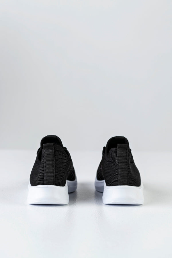 Knitted sneakers with laces