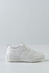 Lace-up fastening sneakers