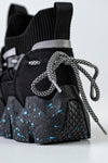 Sneakers with laces