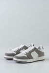 Lace-up fastening sneakers