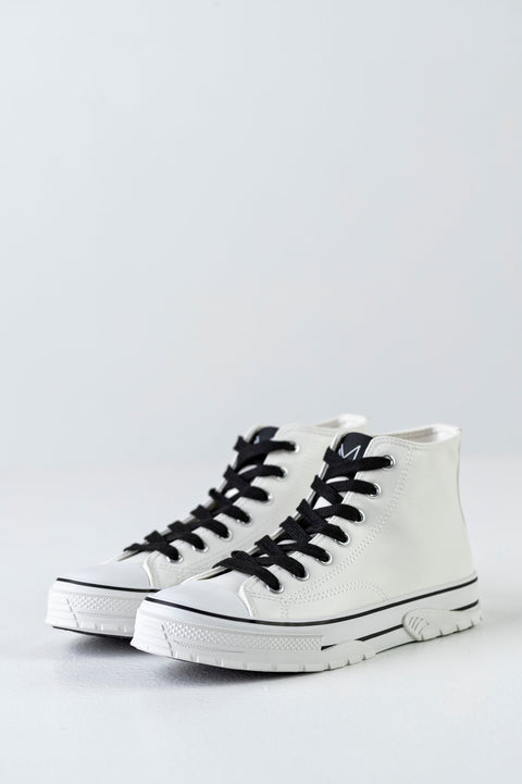 Lace-up fastening high top sneakers