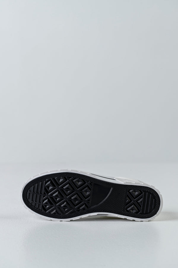 Lace-up fastening canvas sneakers