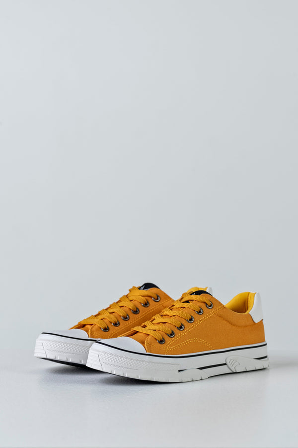 Lace-up fastening canvas sneakers